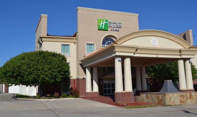 Holiday Inn Express Hotel & Stes Exterior