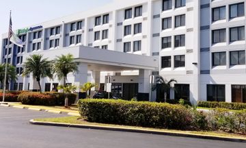 Holiday Inn Express