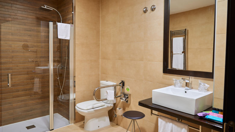 <b>Gran Hotel Don Manuel Atiram Room</b>. Images powered by <a href="https://www.leonardoworldwide.com/" title="Leonardo Worldwide" target="_blank">Leonardo</a>.