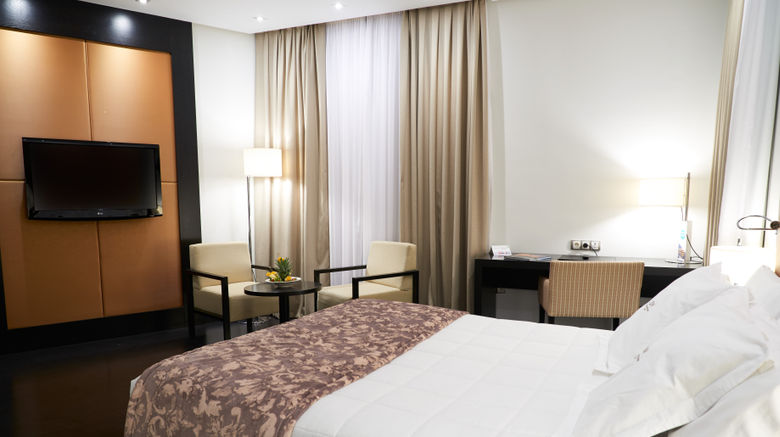 <b>Gran Hotel Don Manuel Atiram Room</b>. Images powered by <a href="https://www.leonardoworldwide.com/" title="Leonardo Worldwide" target="_blank">Leonardo</a>.