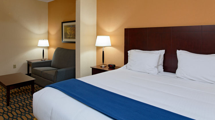 Holiday Inn Express & Suites Andalusia Suite