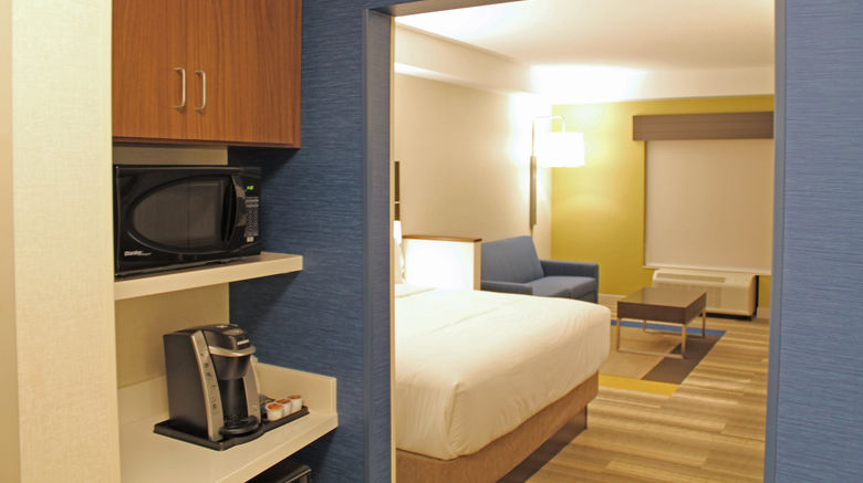 <b>Holiday Inn Express & Suites South I-55 Suite</b>. Images powered by <a href="https://www.leonardoworldwide.com/" title="Leonardo Worldwide" target="_blank">Leonardo</a>.