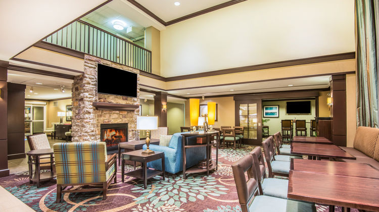 Staybridge Suites Allentown West Restaurant