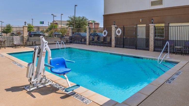 <b>Candlewood Suites Abilene Pool</b>. Images powered by <a href="https://www.leonardoworldwide.com/" title="Leonardo Worldwide" target="_blank">Leonardo</a>.