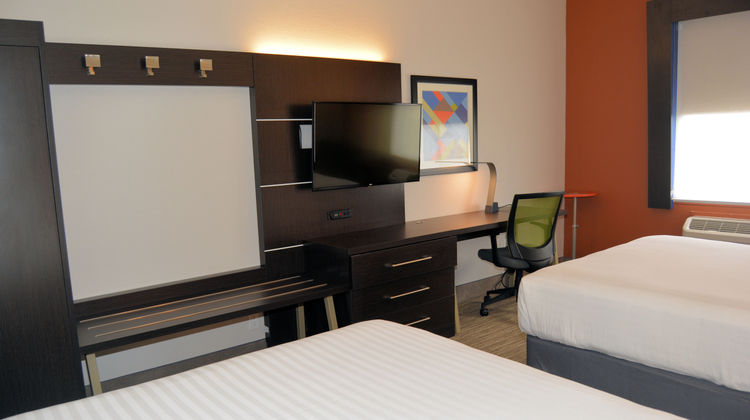 Holiday Inn Express Room