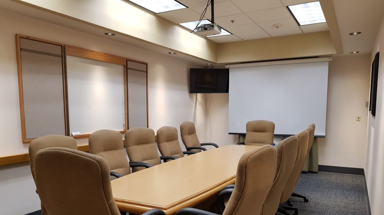 <b>Holiday Inn Express Meeting</b>. Images powered by <a href="https://www.leonardoworldwide.com/" title="Leonardo Worldwide" target="_blank">Leonardo</a>.