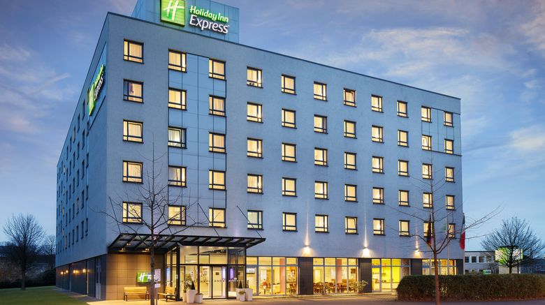 <b>Holiday Inn Express Dusseldorf City Nord Exterior</b>. Images powered by <a href="https://www.leonardoworldwide.com/" title="Leonardo Worldwide" target="_blank">Leonardo</a>.