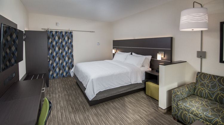 Holiday Inn Express & Suites University Room