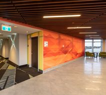 Holiday Inn Express & Suites University Lobby