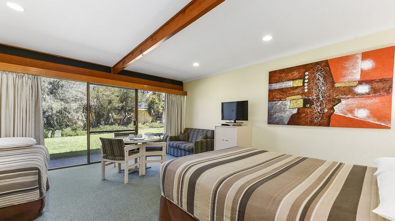 <b>William Macintosh Motor Lodge Room</b>. Images powered by <a href="https://www.leonardoworldwide.com/" title="Leonardo Worldwide" target="_blank">Leonardo</a>.