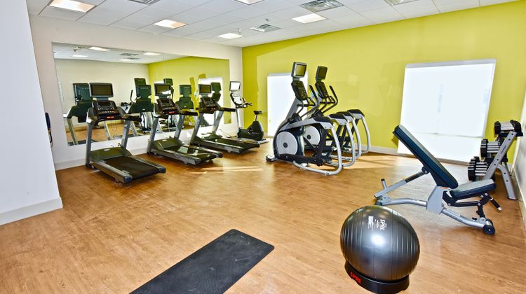 Holiday Inn Exp & Suites Perryville I-55 Health Club