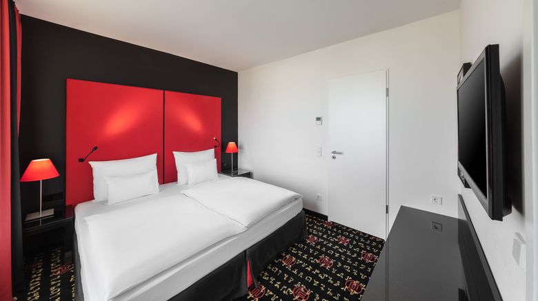 <b>Holiday Inn Munich - Westpark Suite</b>. Images powered by <a href="https://www.leonardoworldwide.com/" title="Leonardo Worldwide" target="_blank">Leonardo</a>.