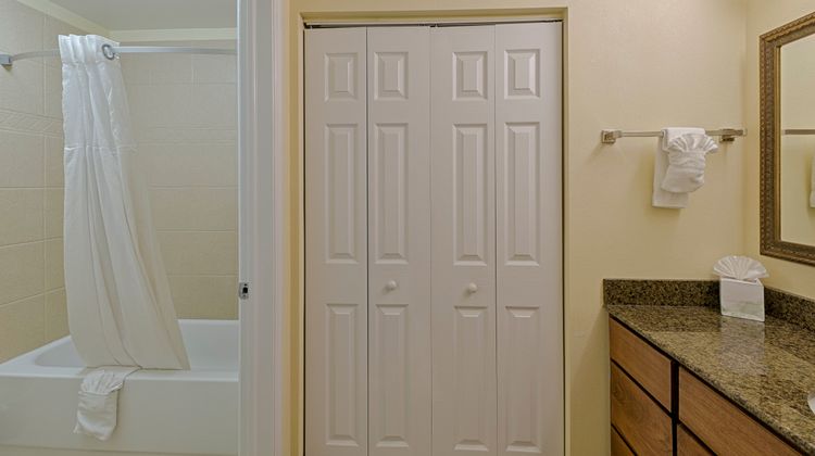 Staybridge Suites Harrisburg/Hershey Room