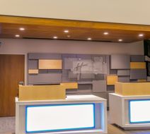Holiday Inn Express & Stes Miami Airport Lobby