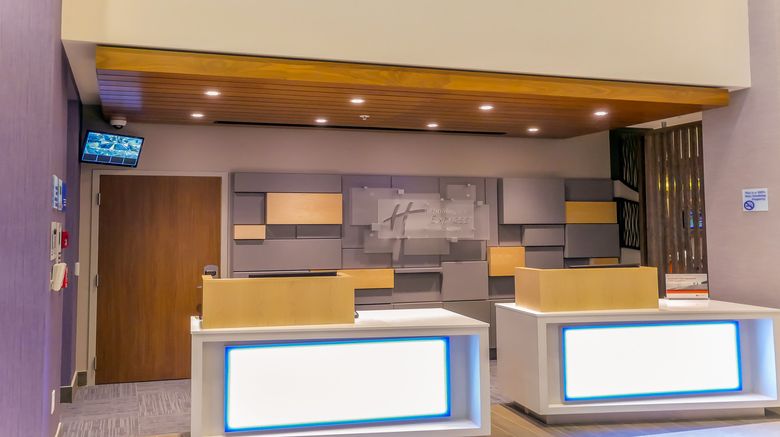 <b>Holiday Inn Express & Stes Miami Airport Lobby</b>. Images powered by <a href="https://www.leonardoworldwide.com/" title="Leonardo Worldwide" target="_blank">Leonardo</a>.