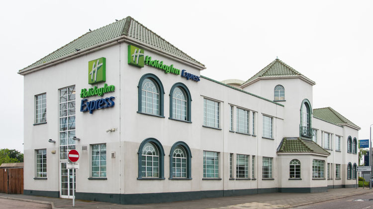 Holiday Inn Express London-Chingford Exterior