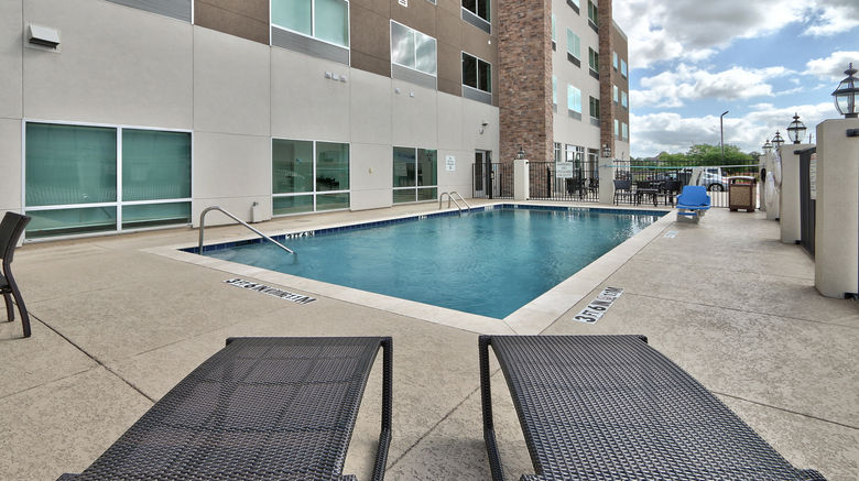 <b>Holiday Inn Express & Suites Houston E Pool</b>. Images powered by <a href="https://www.leonardoworldwide.com/" title="Leonardo Worldwide" target="_blank">Leonardo</a>.