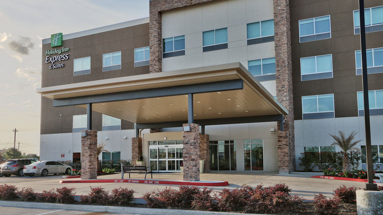 <b>Holiday Inn Express & Suites Houston E Exterior</b>. Images powered by <a href="https://www.leonardoworldwide.com/" title="Leonardo Worldwide" target="_blank">Leonardo</a>.
