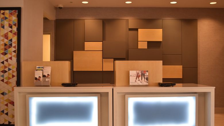 <b>Holiday Inn Express Venice Lobby</b>. Images powered by <a href="https://www.leonardoworldwide.com/" title="Leonardo Worldwide" target="_blank">Leonardo</a>.