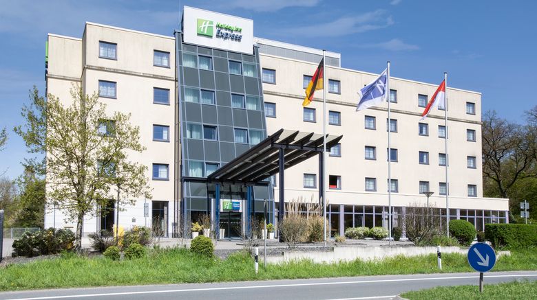 Holiday Inn Express Frankfurt Airport Exterior. Images powered by <a href="https://www.leonardoworldwide.com" target="_blank" rel="noopener">Leonardo</a>.