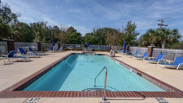 Holiday Inn Express Hotel & Suites Pool
