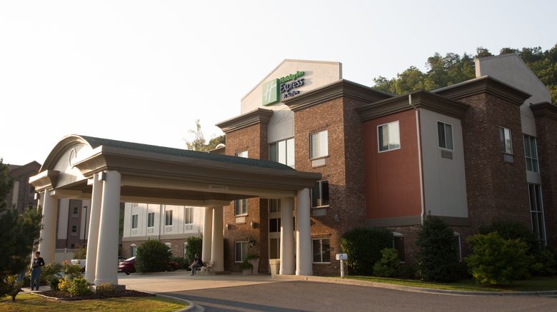 <b>Holiday Inn Express Hotel & Suites Exterior</b>. Images powered by <a href="https://www.leonardoworldwide.com/" title="Leonardo Worldwide" target="_blank">Leonardo</a>.