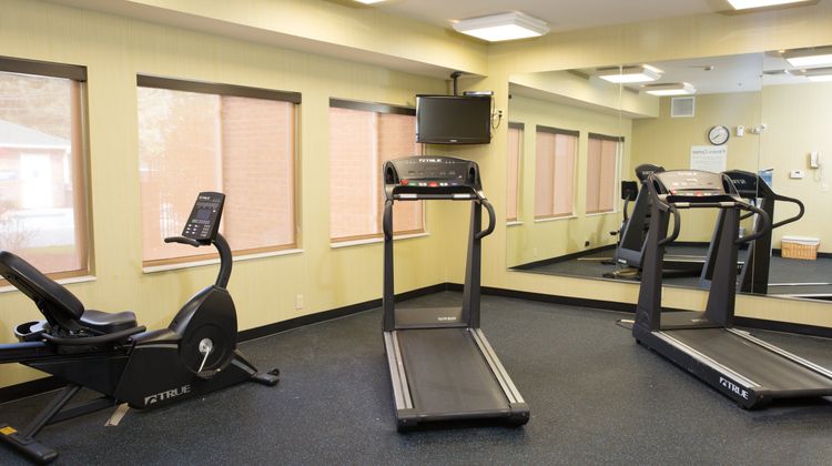 Holiday Inn Express Hotel & Suites Health Club