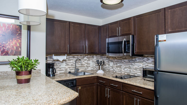 <b>Staybridge Suites Lincoln Northeast Room</b>. Images powered by <a href="https://www.leonardoworldwide.com/" title="Leonardo Worldwide" target="_blank">Leonardo</a>.