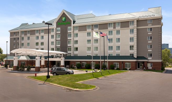Holiday Inn Bloomington West Exterior