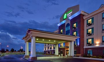Holiday Inn Express & Stes Medicine Hat