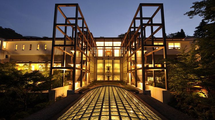 Gora Kadan Exterior
