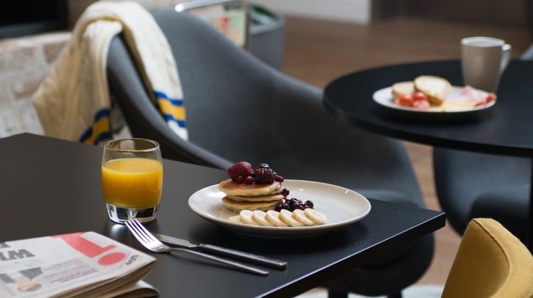 Staybridge Suites London - Vauxhall Restaurant