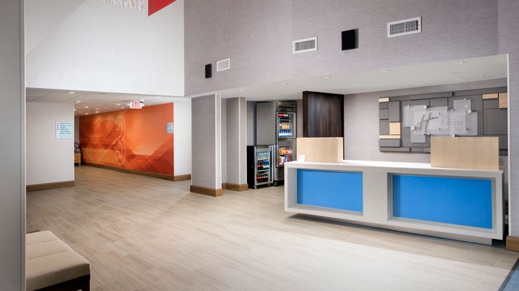 Holiday Inn Express & Sts College Park Lobby