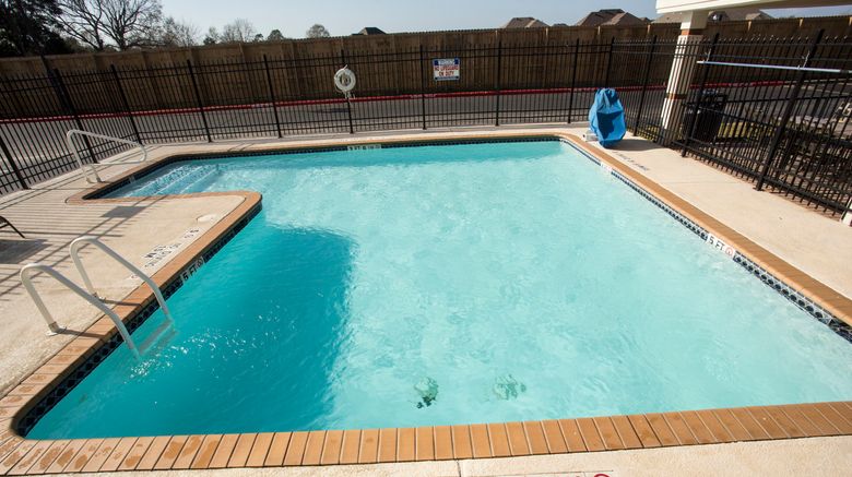 <b>Candlewood Suites Nederland Pool</b>. Images powered by <a href="https://www.leonardoworldwide.com/" title="Leonardo Worldwide" target="_blank">Leonardo</a>.