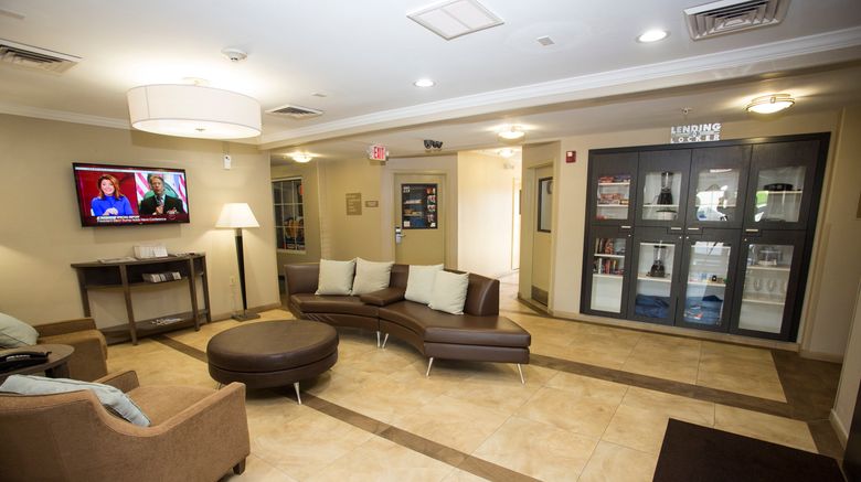 <b>Candlewood Suites Nederland Lobby</b>. Images powered by <a href="https://www.leonardoworldwide.com/" title="Leonardo Worldwide" target="_blank">Leonardo</a>.