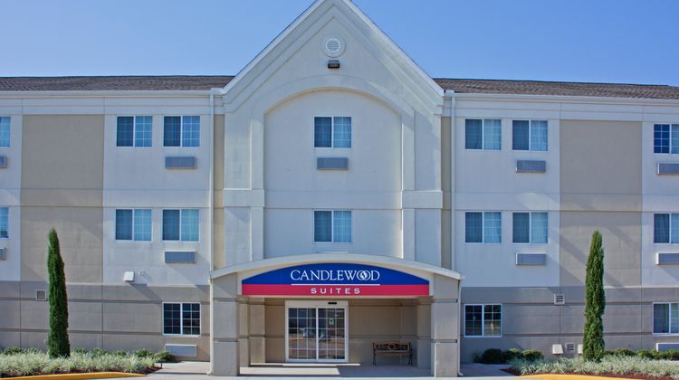 Candlewood Suites Nederland Lobby