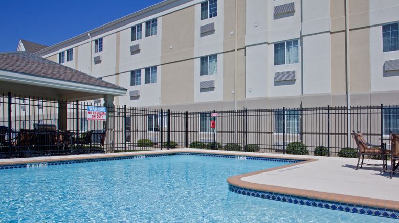<b>Candlewood Suites Nederland Pool</b>. Images powered by <a href="https://www.leonardoworldwide.com/" title="Leonardo Worldwide" target="_blank">Leonardo</a>.