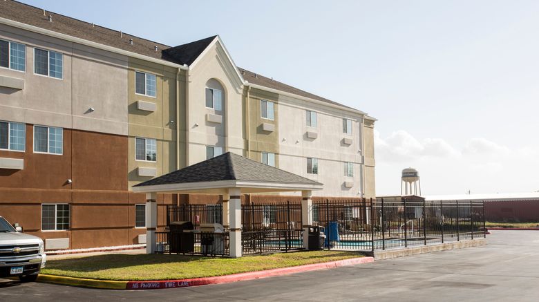 <b>Candlewood Suites Nederland Exterior</b>. Images powered by <a href="https://www.leonardoworldwide.com/" title="Leonardo Worldwide" target="_blank">Leonardo</a>.