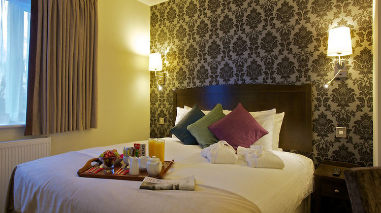 The Bridge Hotel Suite
