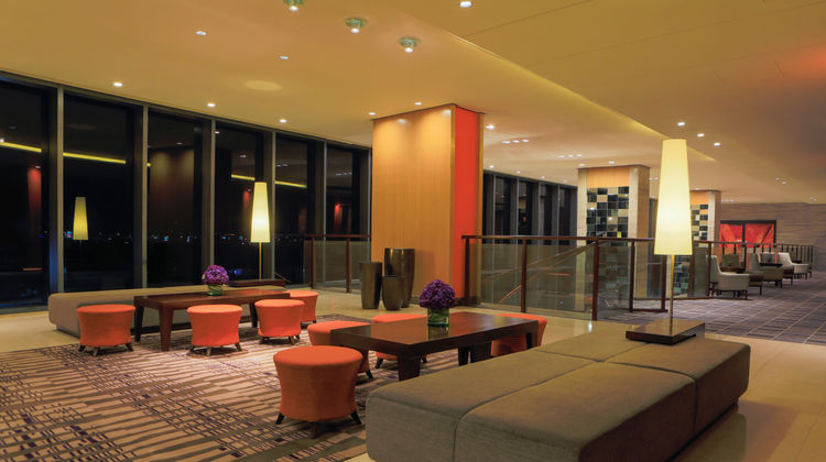 Holiday Inn & Suites Makati Meeting