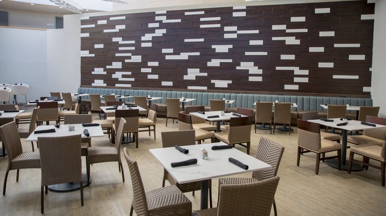 <b>Holiday Inn Orlando International Arpt Restaurant</b>. Images powered by <a href="https://www.leonardoworldwide.com/" title="Leonardo Worldwide" target="_blank">Leonardo</a>.