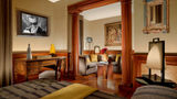 Raphael Hotel Suite