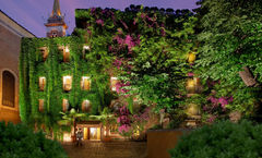 Raphael Hotel