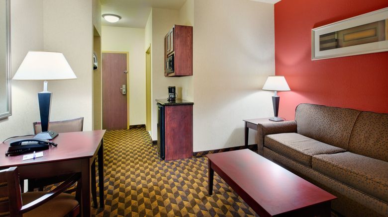<b>Holiday Inn Express Hotel & Suites Suite</b>. Images powered by <a href="https://www.leonardoworldwide.com/" title="Leonardo Worldwide" target="_blank">Leonardo</a>.