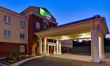Holiday Inn Express Hotel & Suites