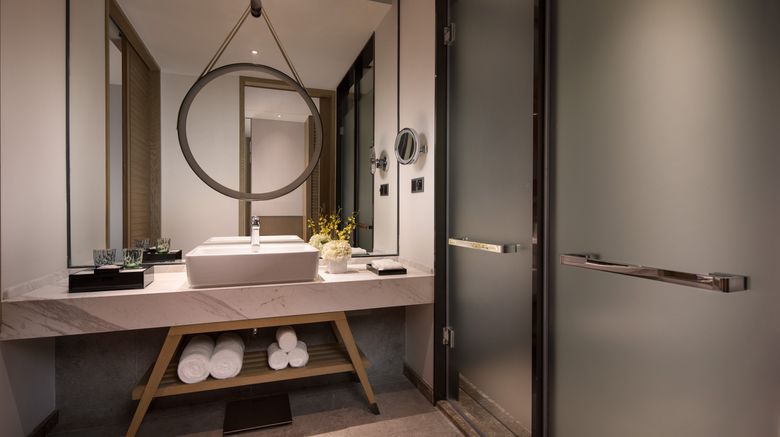 <b>Crowne Plaza Oriental Movie Metropolis Room</b>. Images powered by <a href="https://www.leonardoworldwide.com/" title="Leonardo Worldwide" target="_blank">Leonardo</a>.