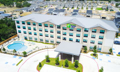 Holiday Inn Express/Sts Dripping Springs