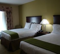 Holiday Inn Express Hotel & Suites Room