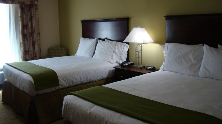 Holiday Inn Express Hotel & Suites Room