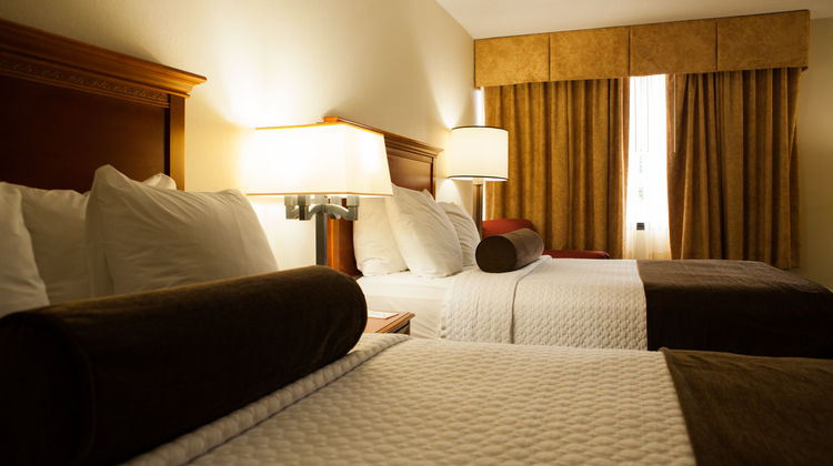 Crowne Plaza Hickory I-40 Room